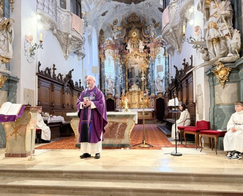 2026_02_22_EhrungKatechistenFamilieStraube_2